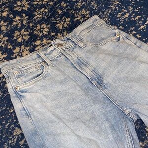 GAP Women's Straight Leg Cargo Jeans in Light Blue